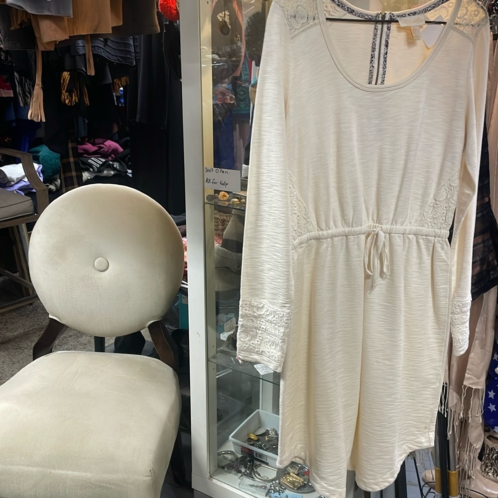 Lucy & Laurel dress